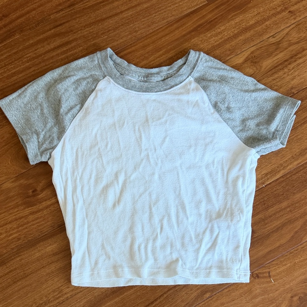Hollister Tee - White & Gray